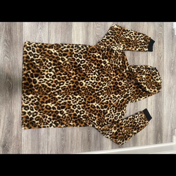 VS Pink Leopard Half Zip Sherpa - Picture 5 of 6